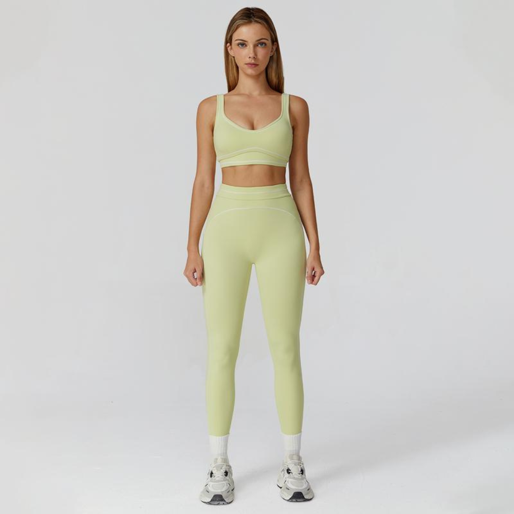 Two-Piece Sports Set, Comfortable Activewear for Fitness and Gym
